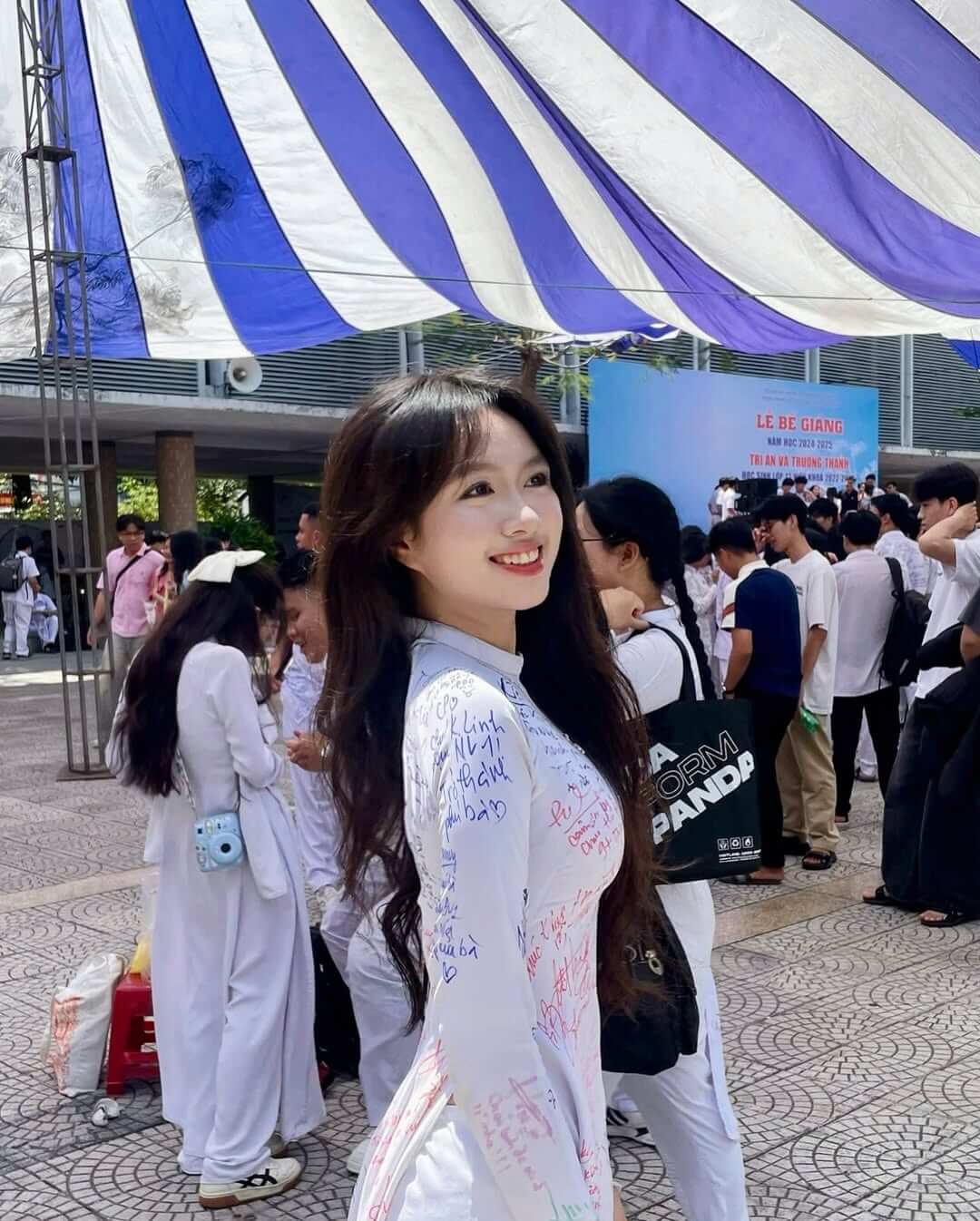 nữ sinh áo dài 2