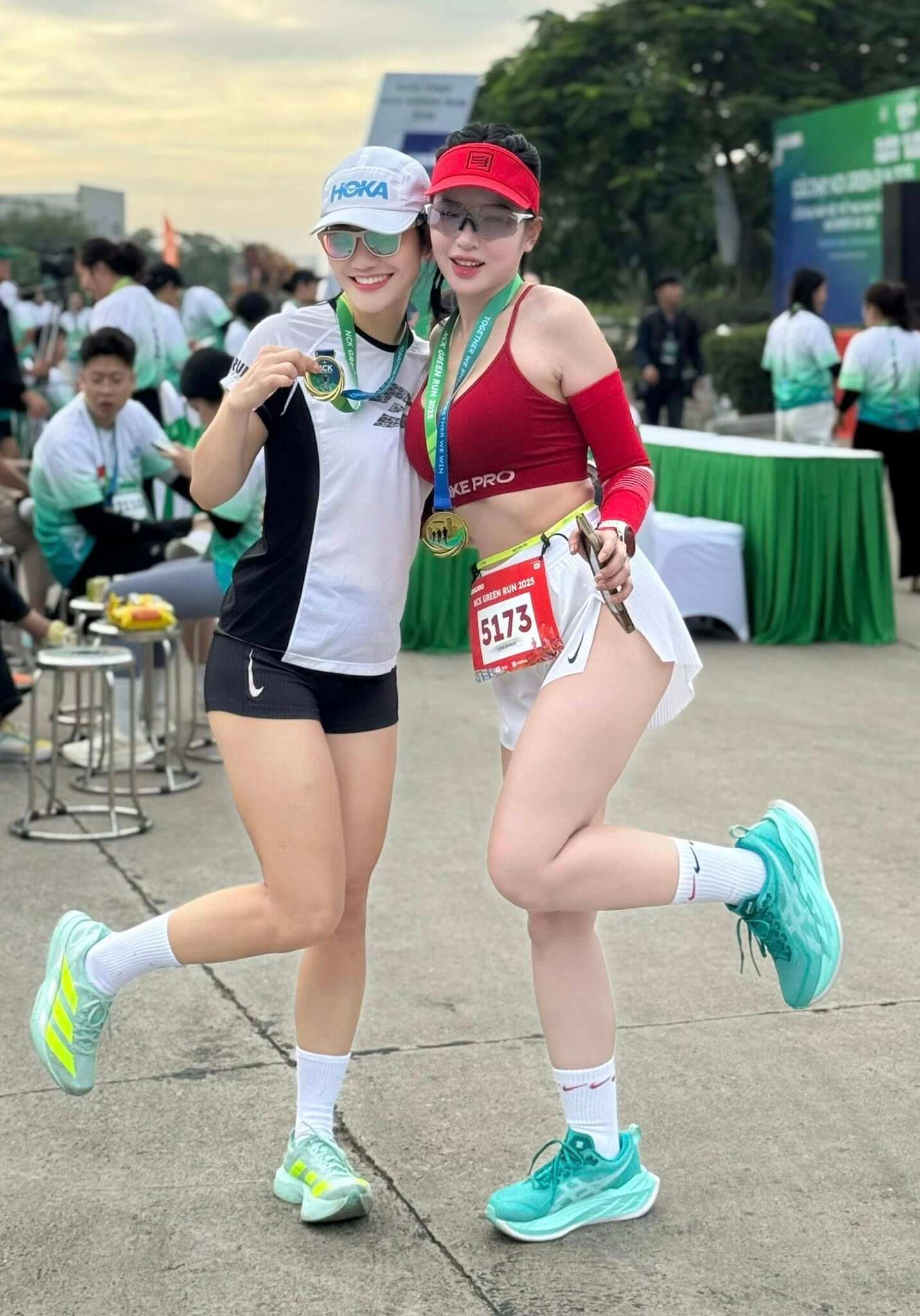 gái xinh chạy bộ 13