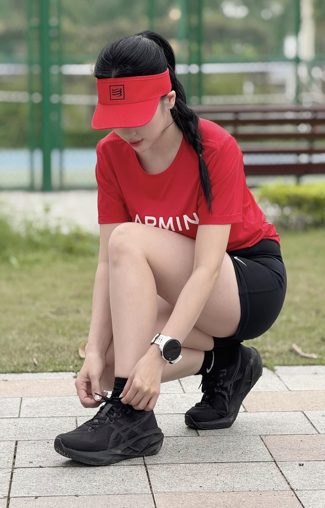 gái xinh chạy bộ 24