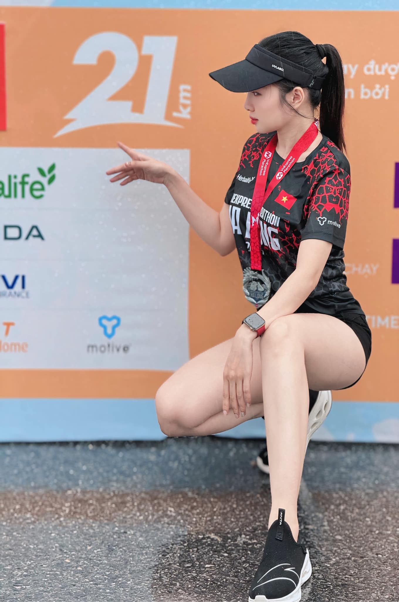 gái xinh chạy bộ 21