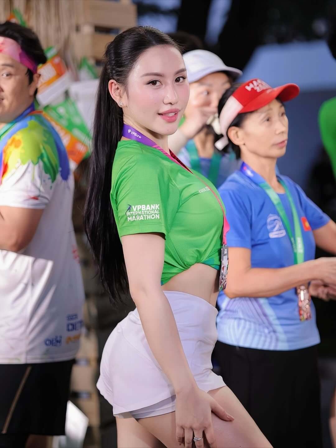 gái xinh chạy bộ 31