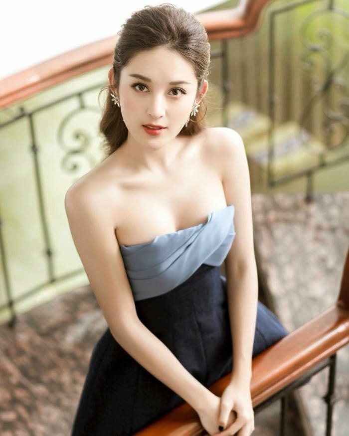 Huyền My bikini 22