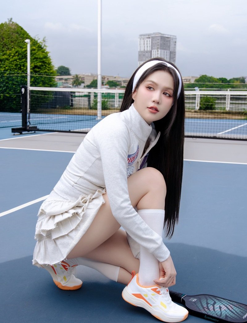 Ngọc Trinh 23