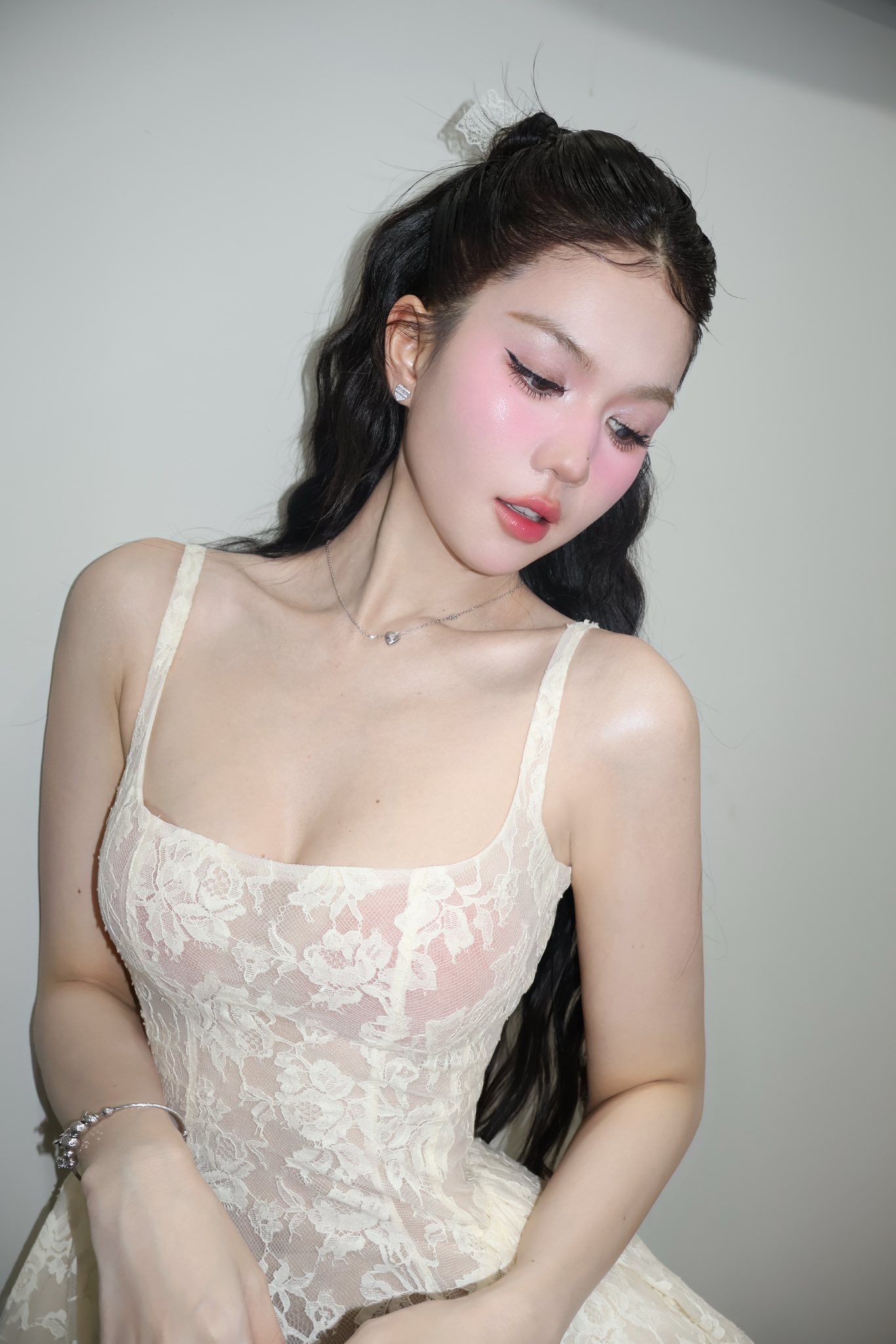 Ngọc Trinh 64