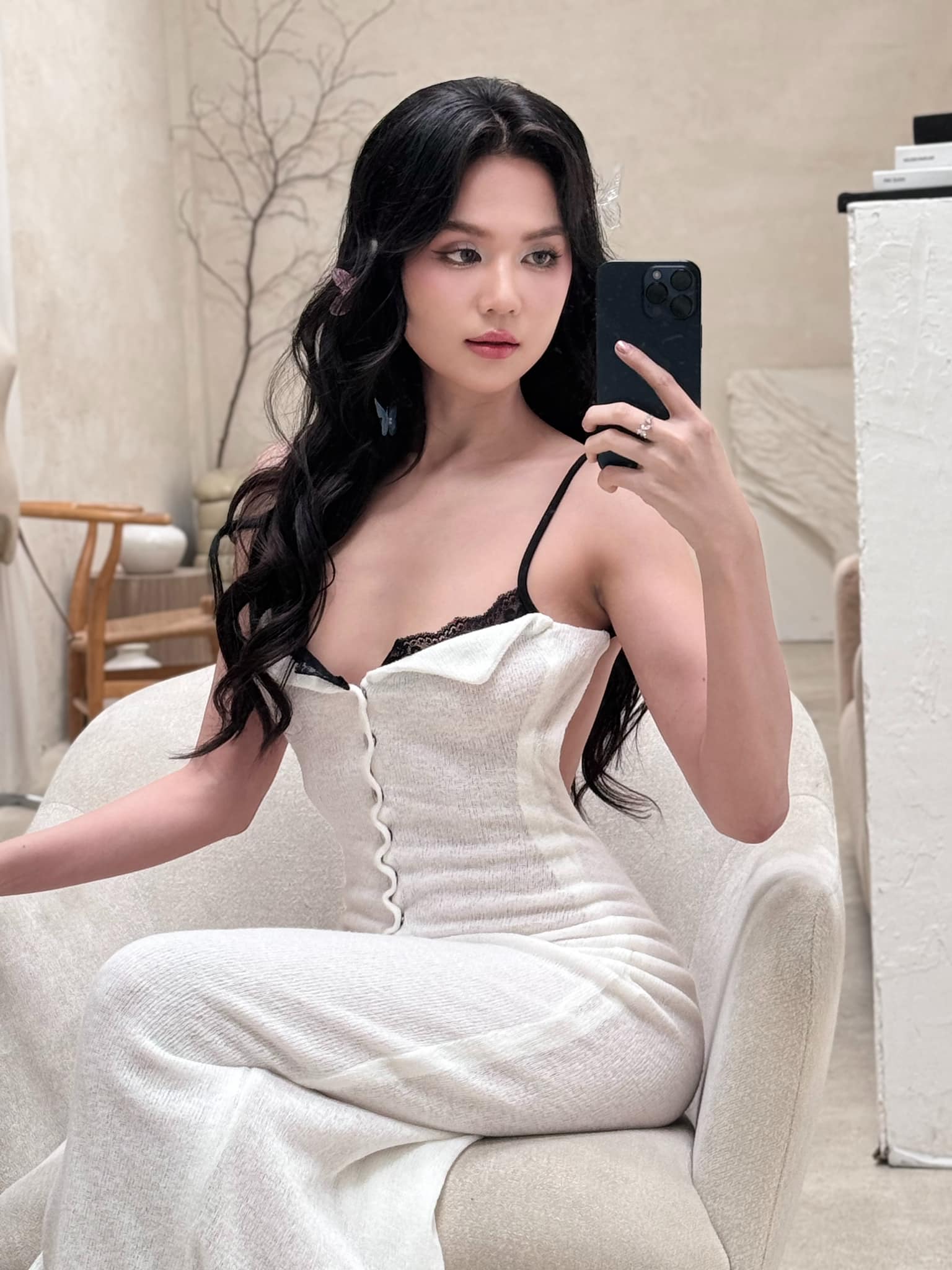 Ngọc Trinh 49