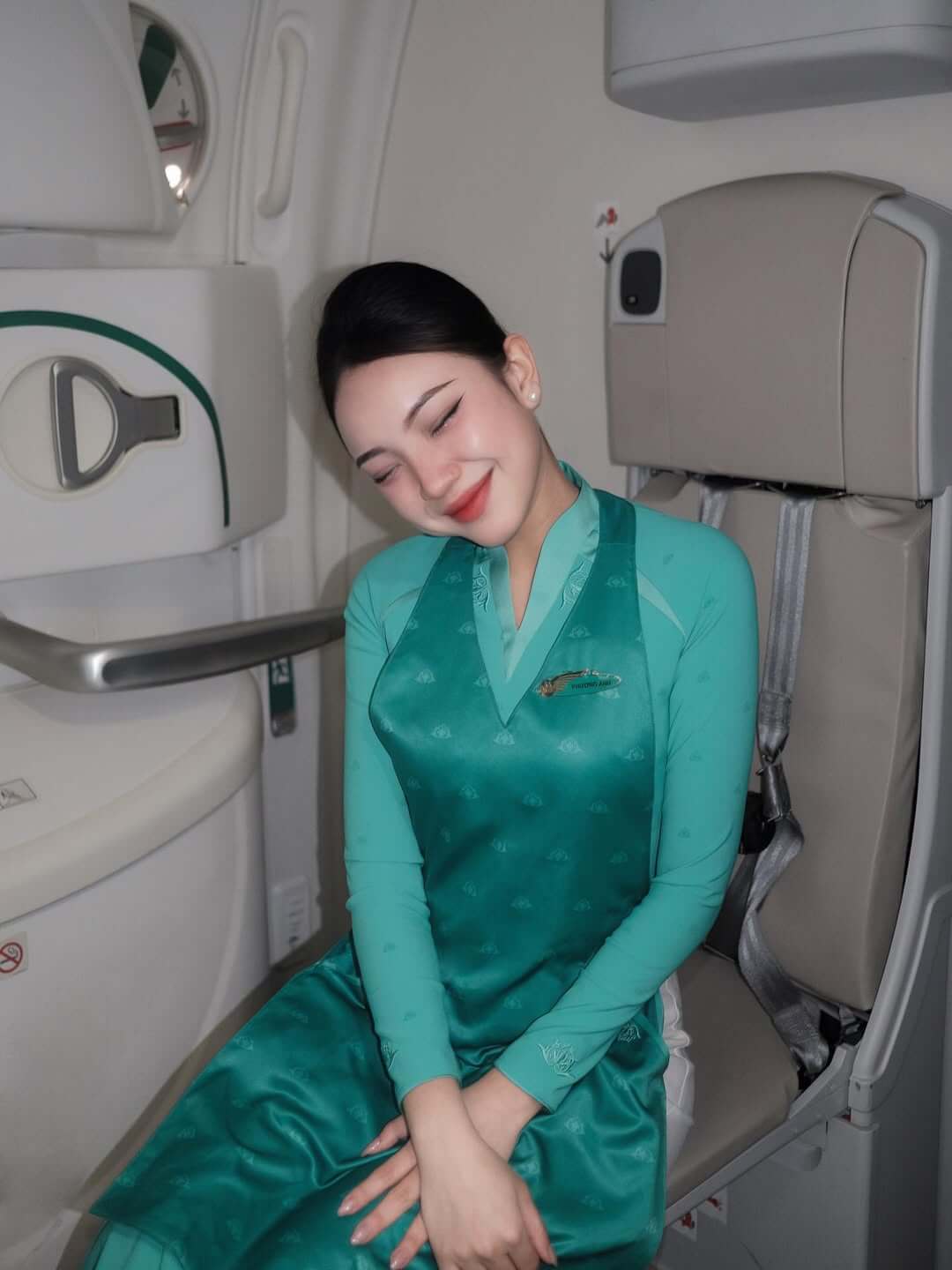 tiếp viên Vietnam Airline xinh đẹp 4