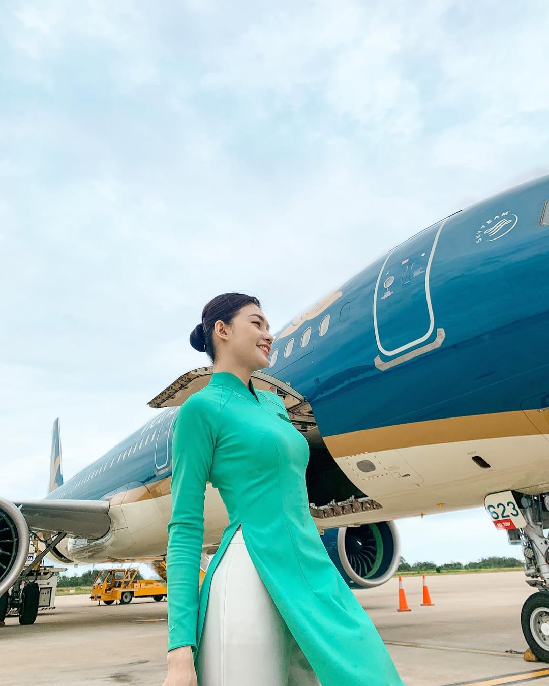 tiếp viên Vietnam Airline xinh đẹp 40