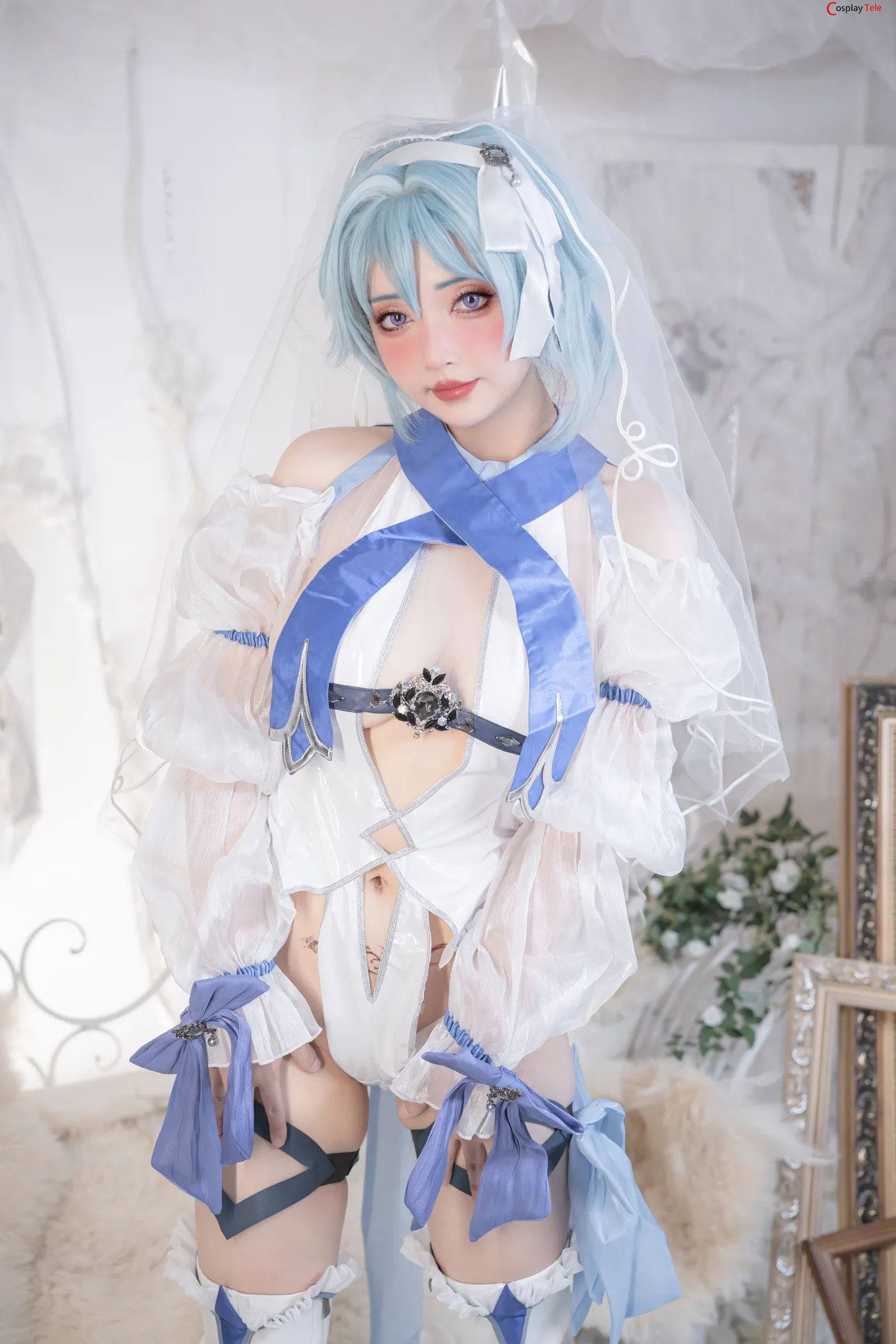 Nekokoyoshi cosplay Ganyu and Eula 23