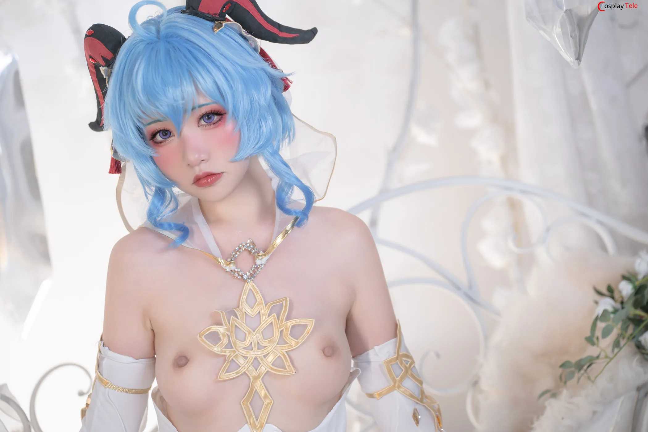 Nekokoyoshi cosplay Ganyu and Eula 31